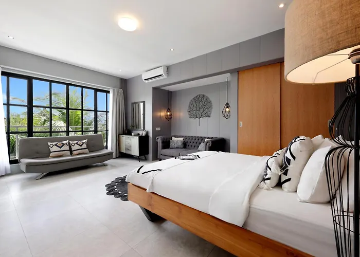 Spacious 4 Bedroom 4 Baths In *