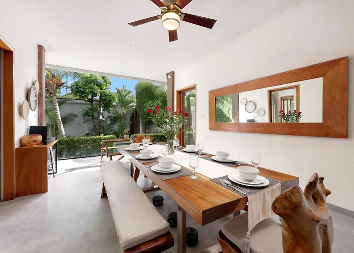 Villa Spacious 4 Bedroom 4 Baths In Seminyak (Bali)
